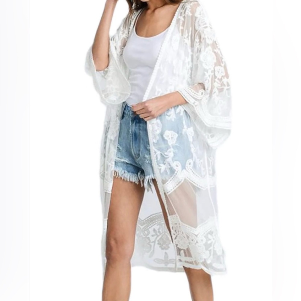 NWT Lace Ruana Ellian brand- white - one brand